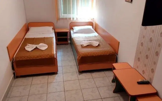 HOSTEL ATLANTIC cm
