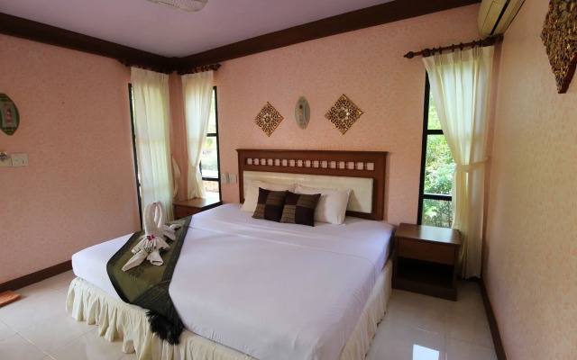 Lanta Villa Resort