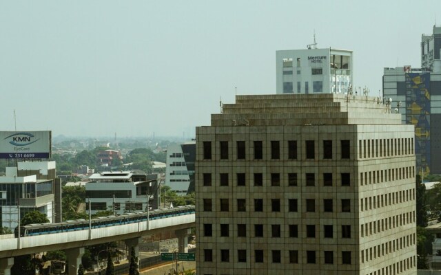 Best Location 2BR at Beverly Tower Apartment TB. Simatupang