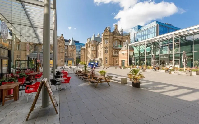 Modern Simpson Loan Apt With Lift and Parking