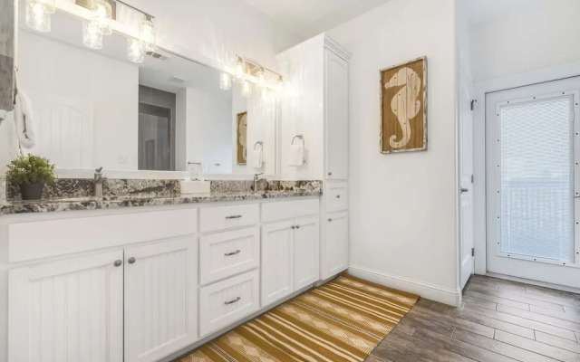 Ocean Views Optional Golf Cart Sleeps 14