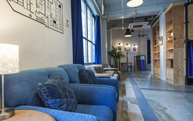 Kalakaua Inn The Kitchen Hostel Ao