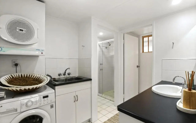 Minya Court 4 12 Esplanade Headland Kings Beach