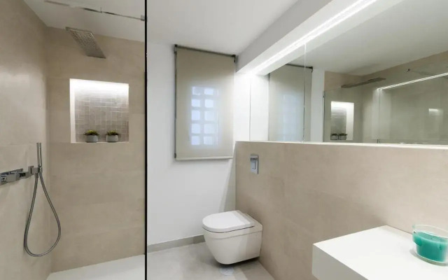 Playas Del Duque Apartment