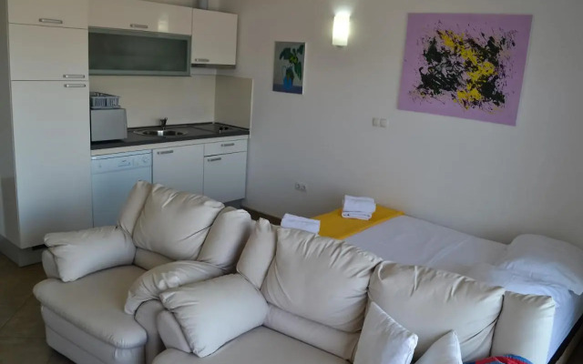 Apartments Oklopčić