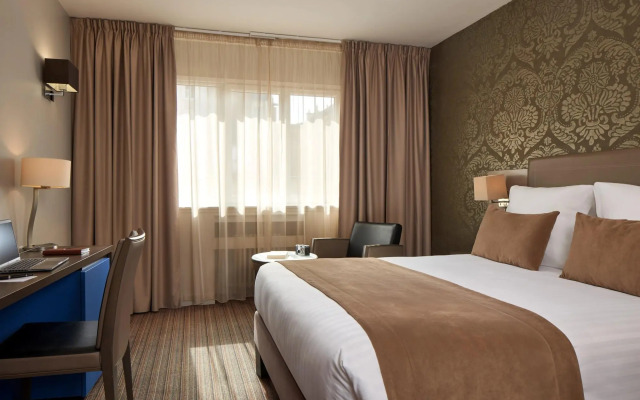 Timhotel Opera Blanche Fontaine