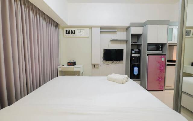 Elegant Studio Room at Springlake Summarecon Apartment