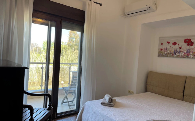 Stylish Maisonette With 3 Bedrooms in Vourvourou, Greece