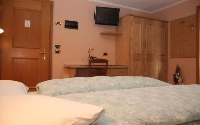 Hotel Caravasc