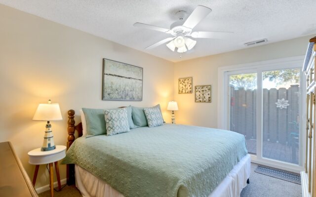 Spacious 3BR Pensacola Townhouse