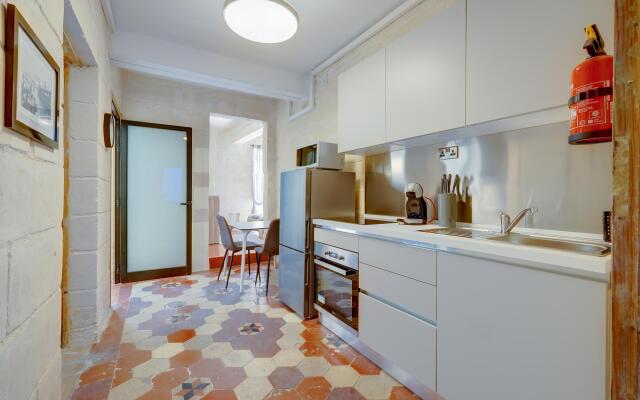 Central and Cosy 2BR Apartment in Valletta
