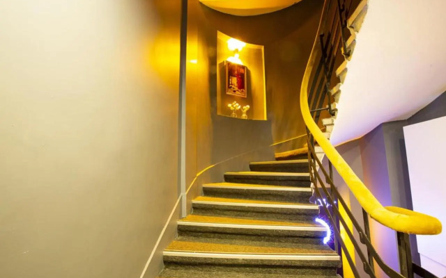 Alemeyn The Taksim Leons Hotel Cafe & Spa