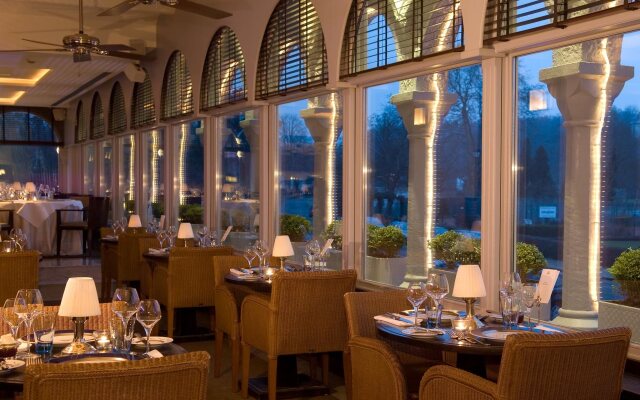 Martin's Château du Lac