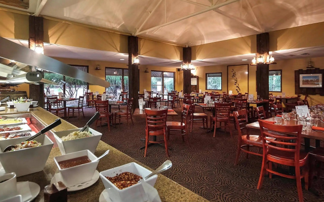 Outback Hotel & Lodge