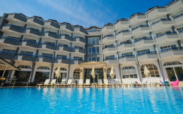 Selen Hotel Icmeler