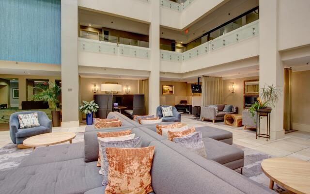 Crowne Plaza Charleston Airport - Conv Ctr by IHG