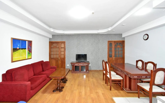 Armenak apartments N20