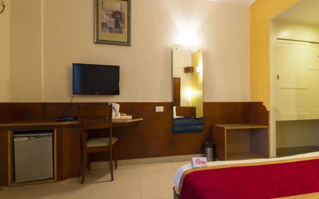 OYO 18762 Vaishnavi Residency