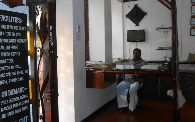 Silver Ganges Paying Guest House