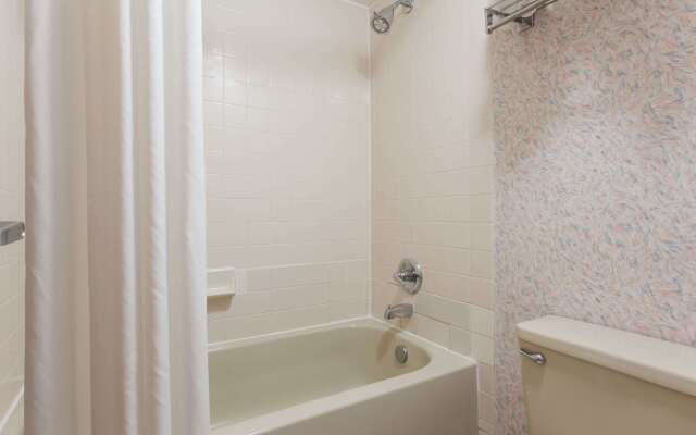 Ramada by Wyndham Portland