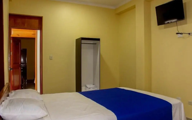 Hostal Cordillera Azul