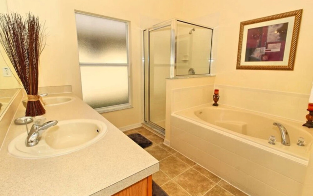 5-Bedroom Villa in Clermont 1915MSD