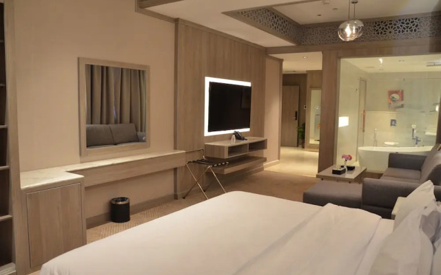 Crown Suite