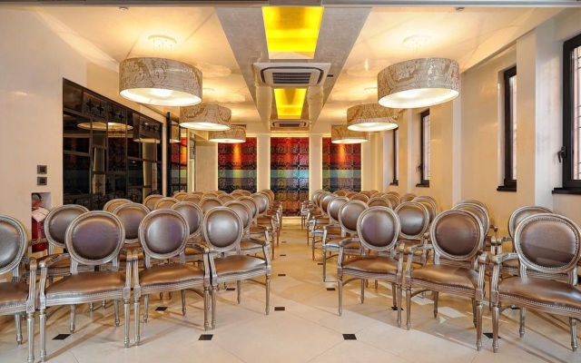 Carnival Palace Hotel
