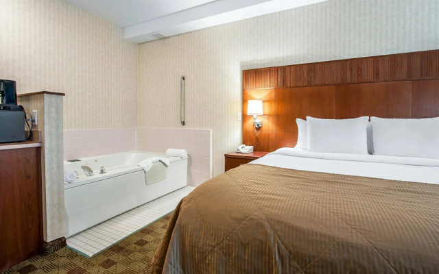 Clarion Hotel Portland Airport