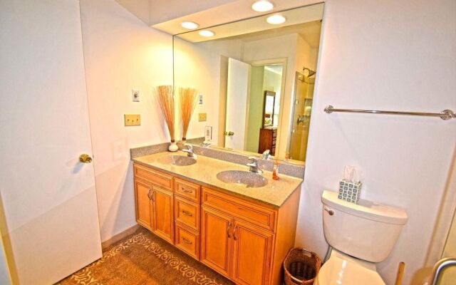 Harbour Island 403m 2 Bedroom Condo by RedAwning