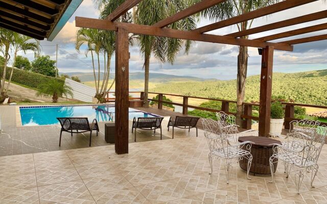 Vista do Lago - Casa para 16 pessoas com 4 quartos