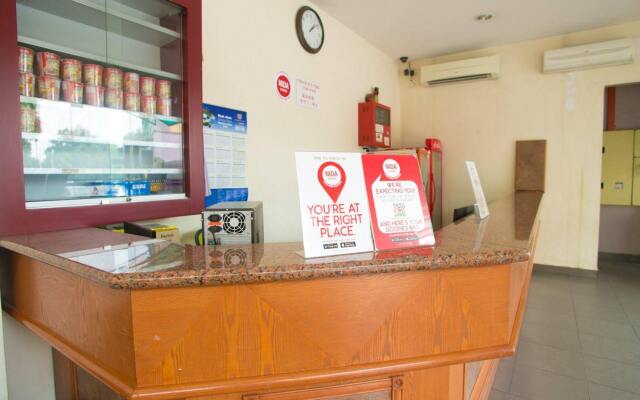 沙阿朗姆色帕度恩加尔尼达酒店- 斯里慕达凯富酒店(Nida Rooms Shah Alam Sepadu Unggul at Comfort Hotel Sri Muda)