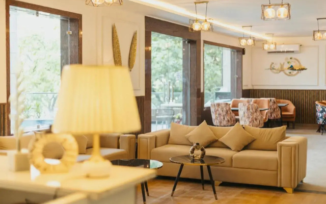 Stone Wood Hotel Rishikesh