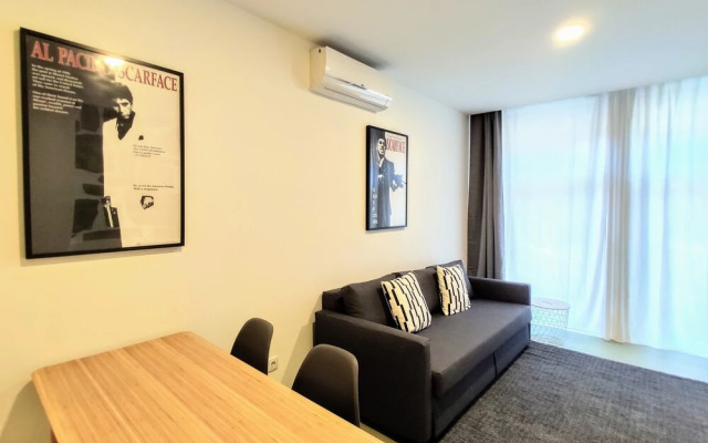 Bombarda Cinema Apartments