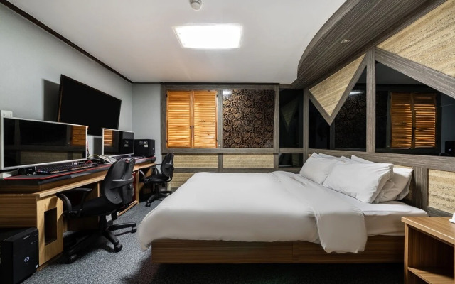 Incheon Hotel W