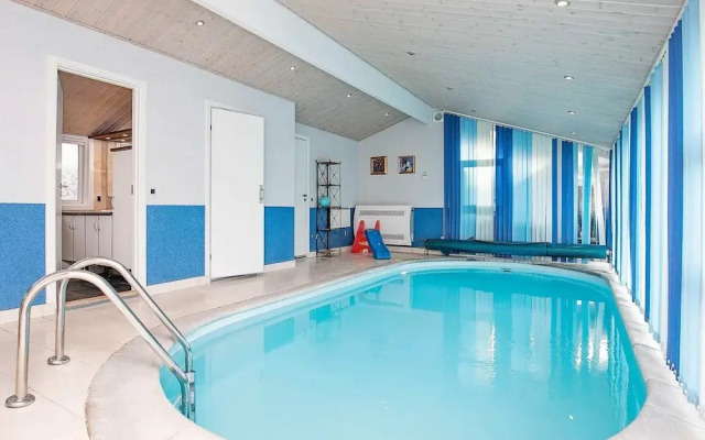 10 Person Holiday Home in Jerup