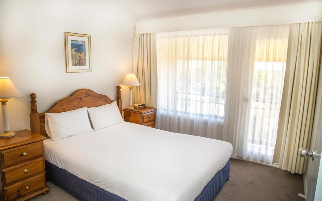 Mercure Lake Macquarie Raffertys Resort