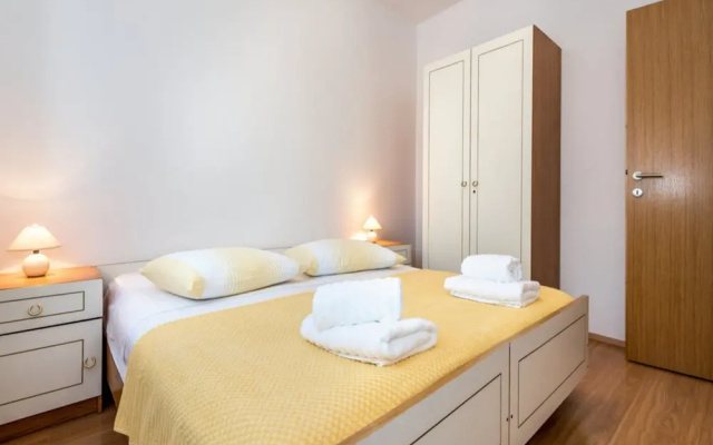 Apartments Gulin