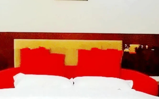 Yinzuo Jiayi Hotel (Dongying Huanghe Road Wanda Plaza)