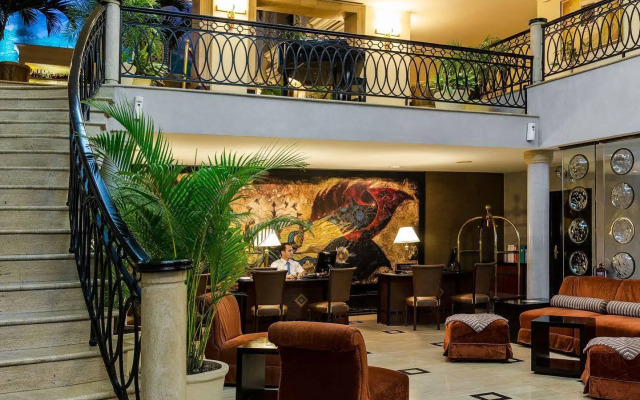 Hotel Saratoga