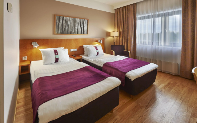 Holiday Inn Helsinki - Vantaa Airport by IHG