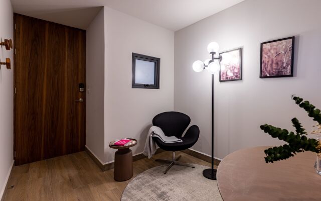 Casai Roma | 1BR | Alameda Central Apartment