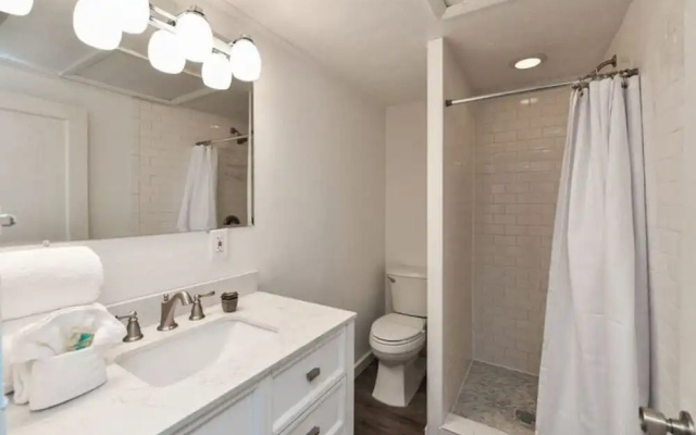 Avenue F #54471 - 1 Br Home