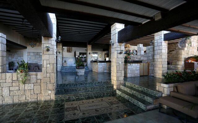 Dionysos Central Hotel