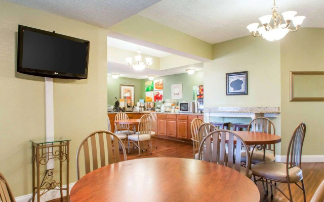 Quality Inn & Suites