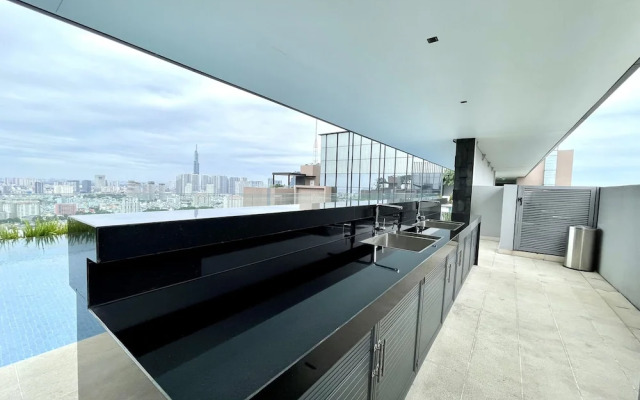 Le Places The Luxury MarQ Saigon Apartment