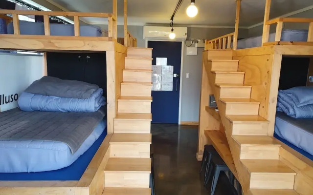 Illuso Guesthouse - Hostel