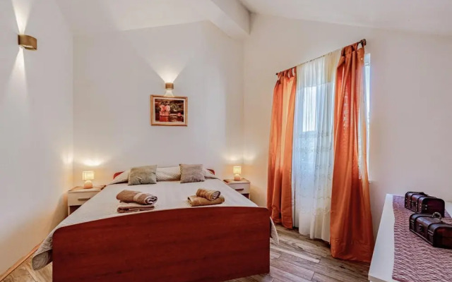 Stunning Apartment in Lumbarda With 2 Bedrooms and Wifi