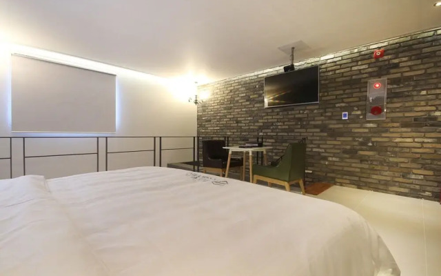 Yeosu Max Self Check-in Motel