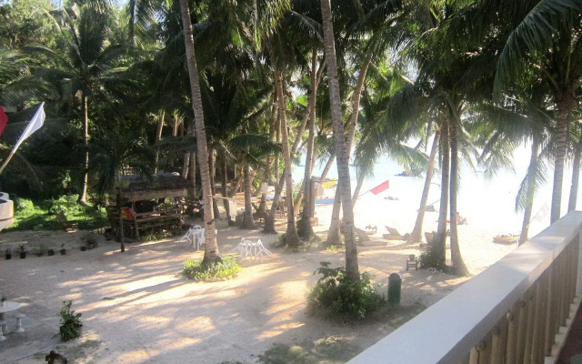 Mika's Beach Resort